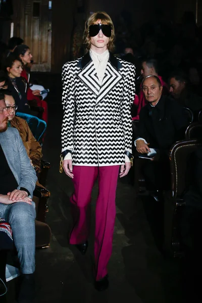 Look 58